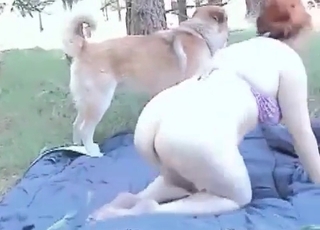 Chubby lady pleasing her dog