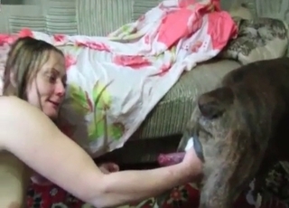 Fast sex in the zoo porn vid